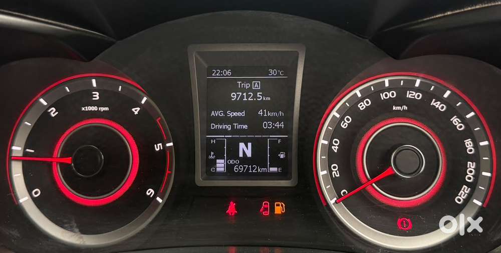 Mahindra Xuv300 W8 Option Diesel, 2022, Diesel