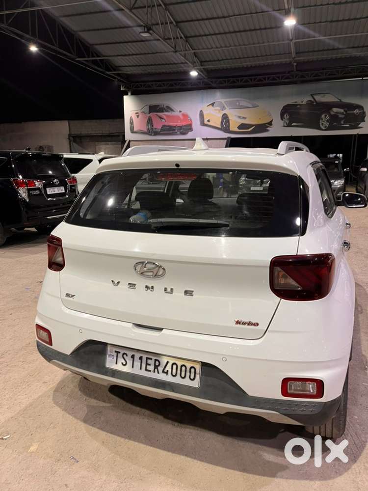 Hyundai Venue Petrol 2019