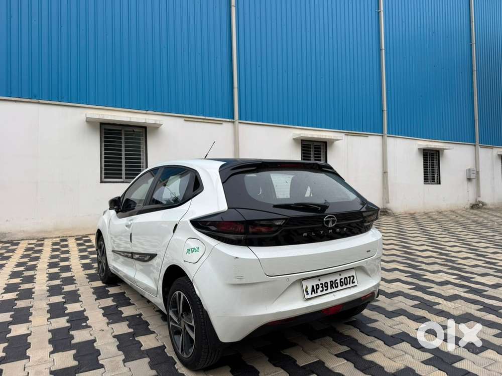 Tata Altroz Petrol 2022