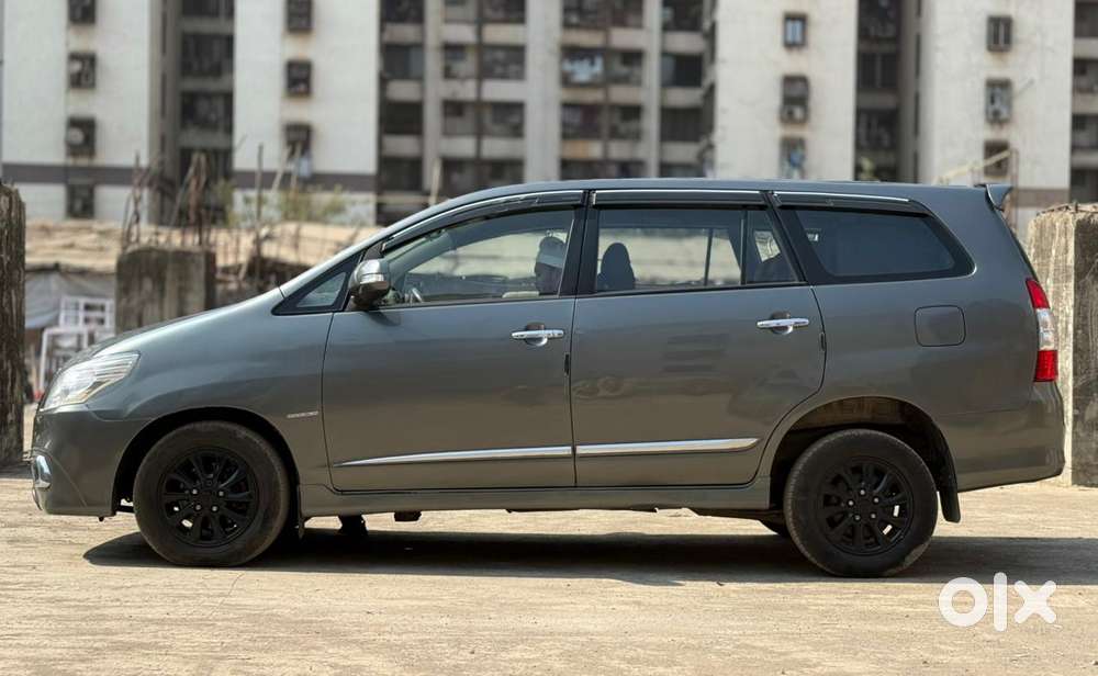 Toyota Innova 2.5 V 8 Str, 2014, Diesel