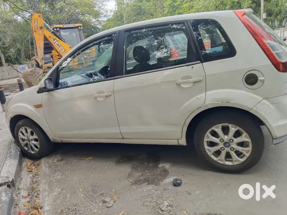 Ford Figo 2013 Diesel 80000 Km Driven