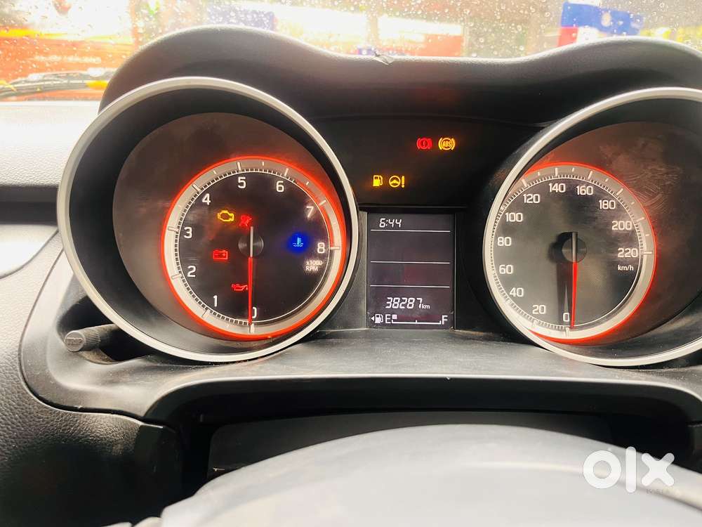 Maruti Suzuki Swift Vxi Optional, 2019, Petrol