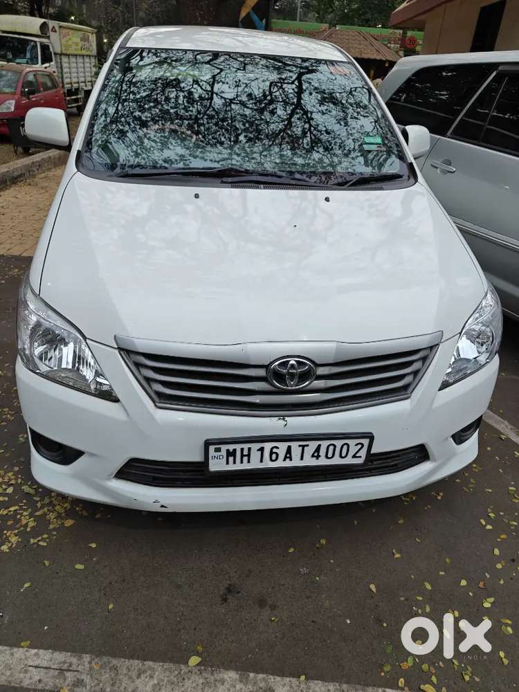 Toyota Innova 2012