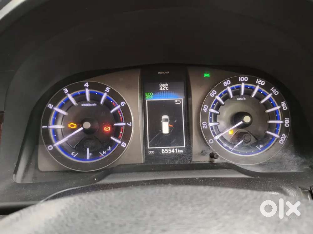 Toyota Innova Crysta 2016