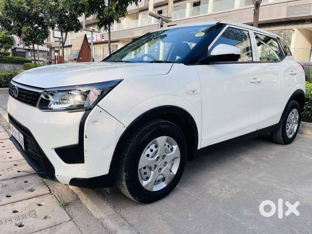 Mahindra Xuv300 W4, 2022, Petrol
