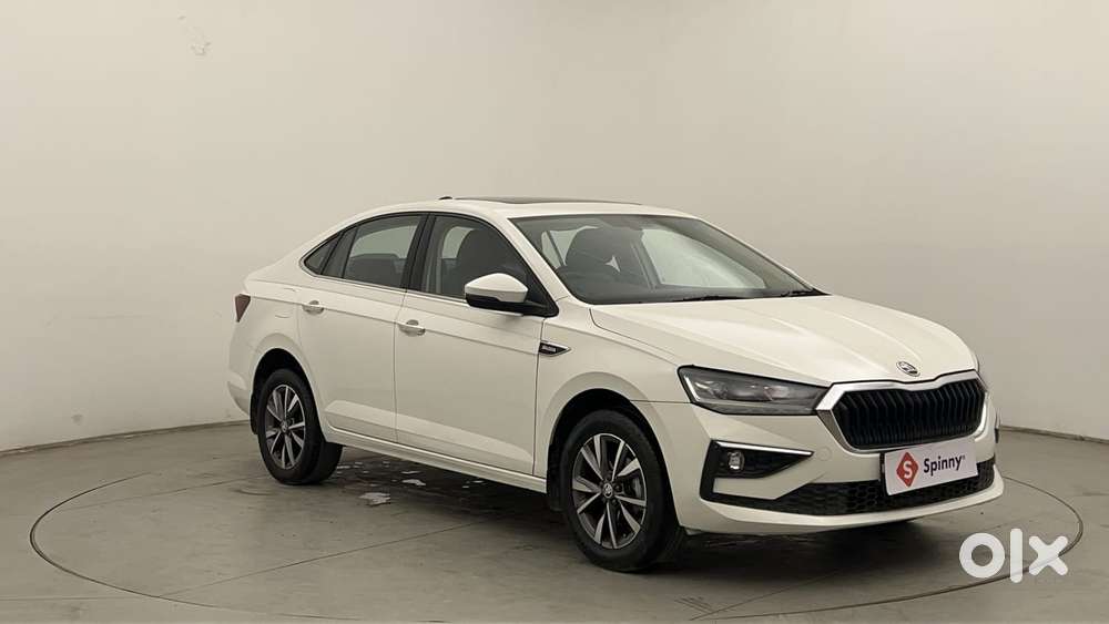Skoda Slavia Style 1.0l Tsi Mt, 2023, Petrol