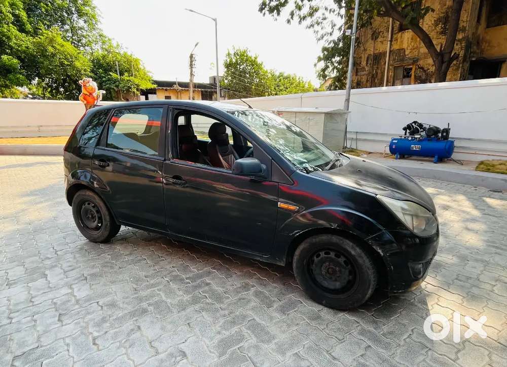 Ford Figo Diesel Zxi 2011 Variant