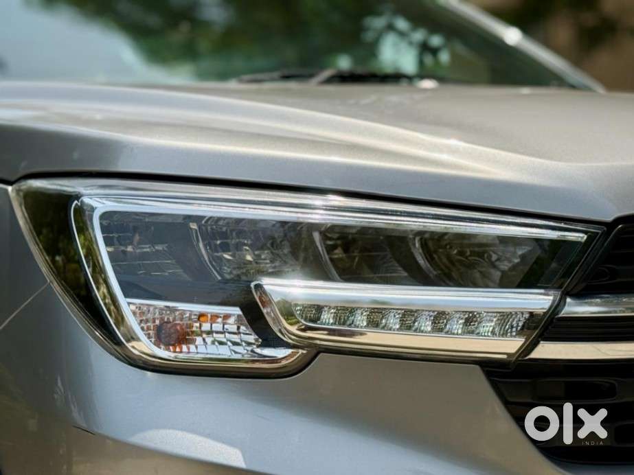 Maruti Suzuki Xl6 1.5 Alpha At, 2021, Petrol