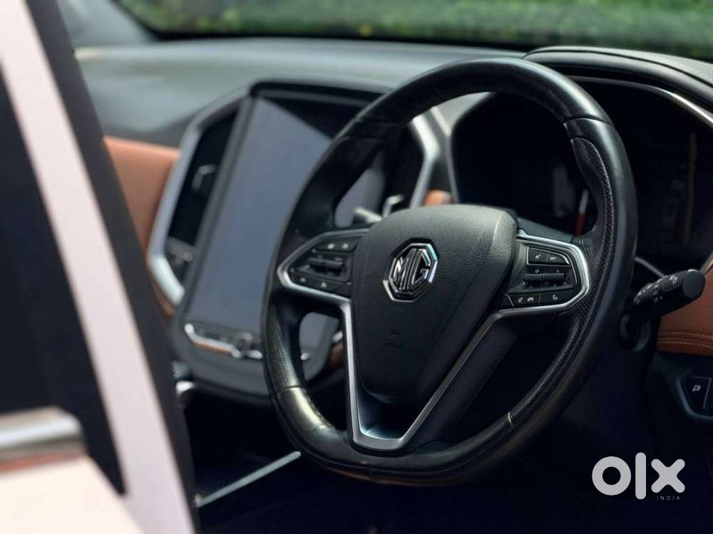 Mg Hector Plus 1.5 Sharp Turbo Cvt 6 Str, 2022, Petrol