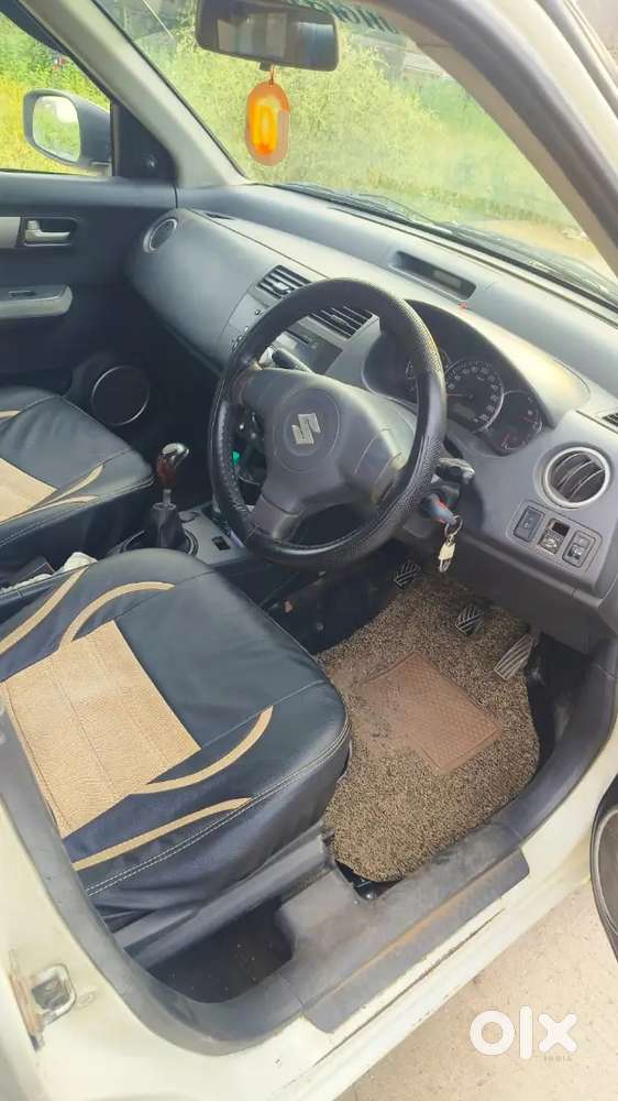 Maruti Suzuki Dzire 2011