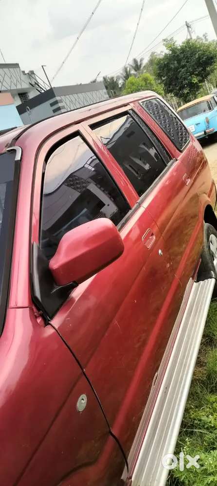 Chevrolet Tavera 2014 Diesel 16 Km Driven