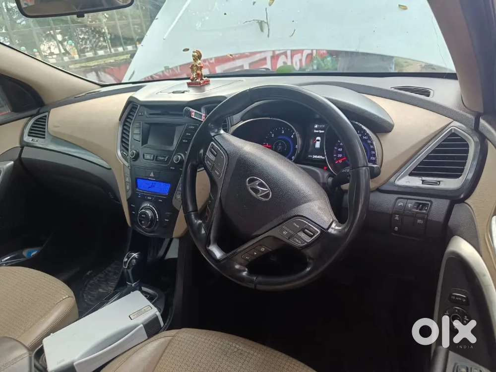 Hyundai Santa Fe 2014 Diesel 245000 Km Driven