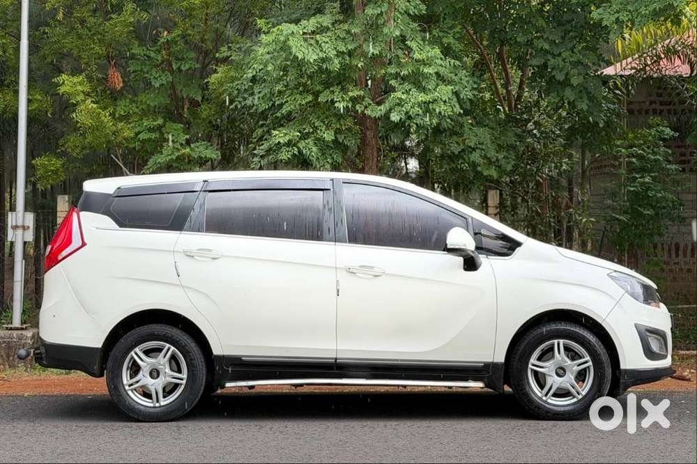 Mahindra Marazzo, 2019, Diesel