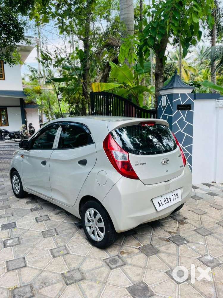 Hyundai Eon 2012 Petrol Well Maintained
