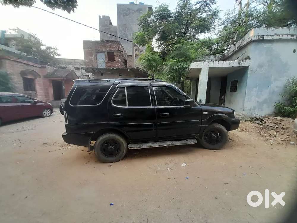 Tata Safari Dicor 4x4 Top
