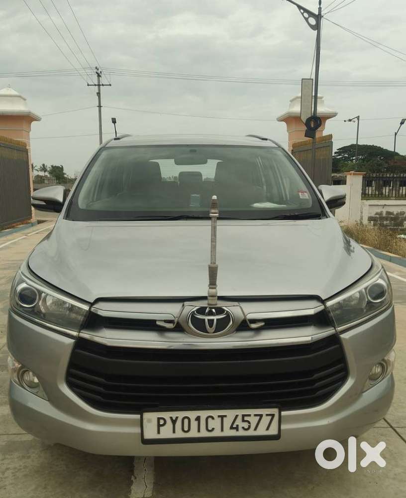 Toyota Innova Crysta 2.4 V 8 Str, 2018