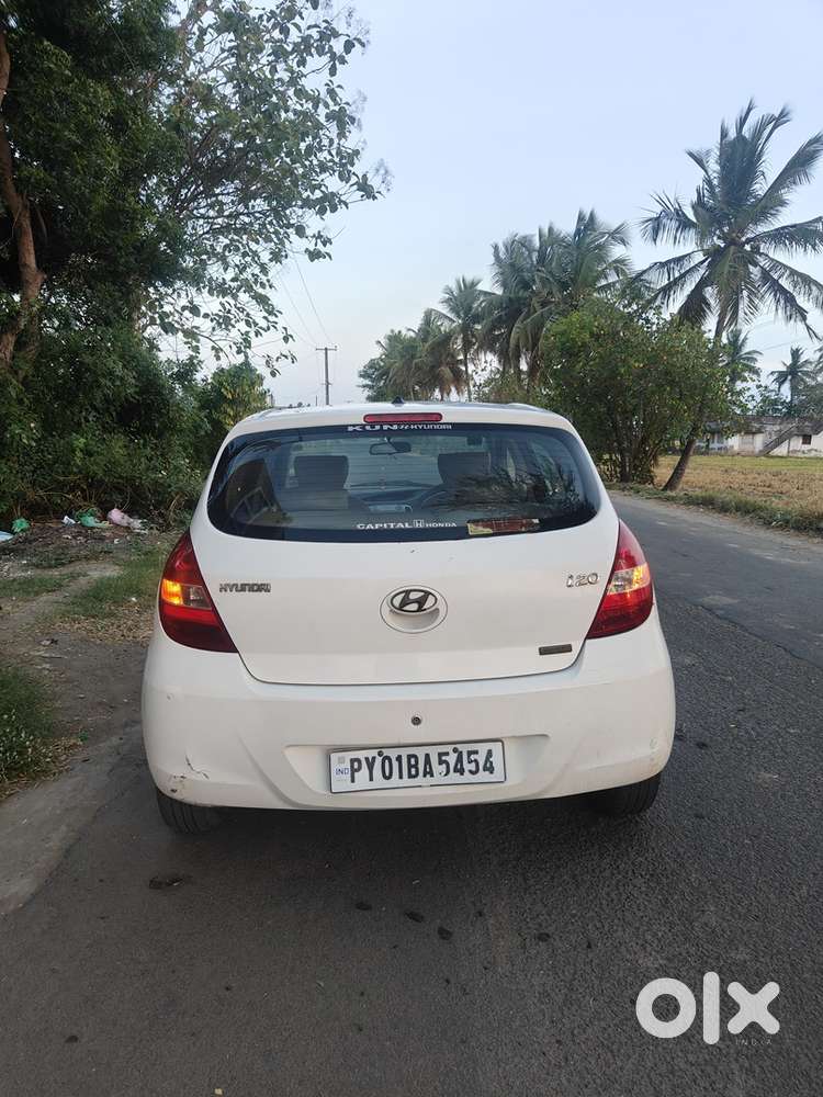 “hyundai I20 2010 Petrol  2nd Owner  Well Maintained  1l Km”