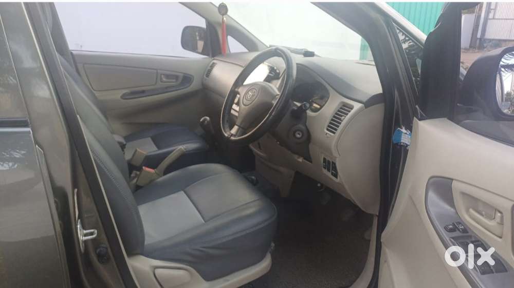 Toyota Innova 2.0 V, 2013, Diesel