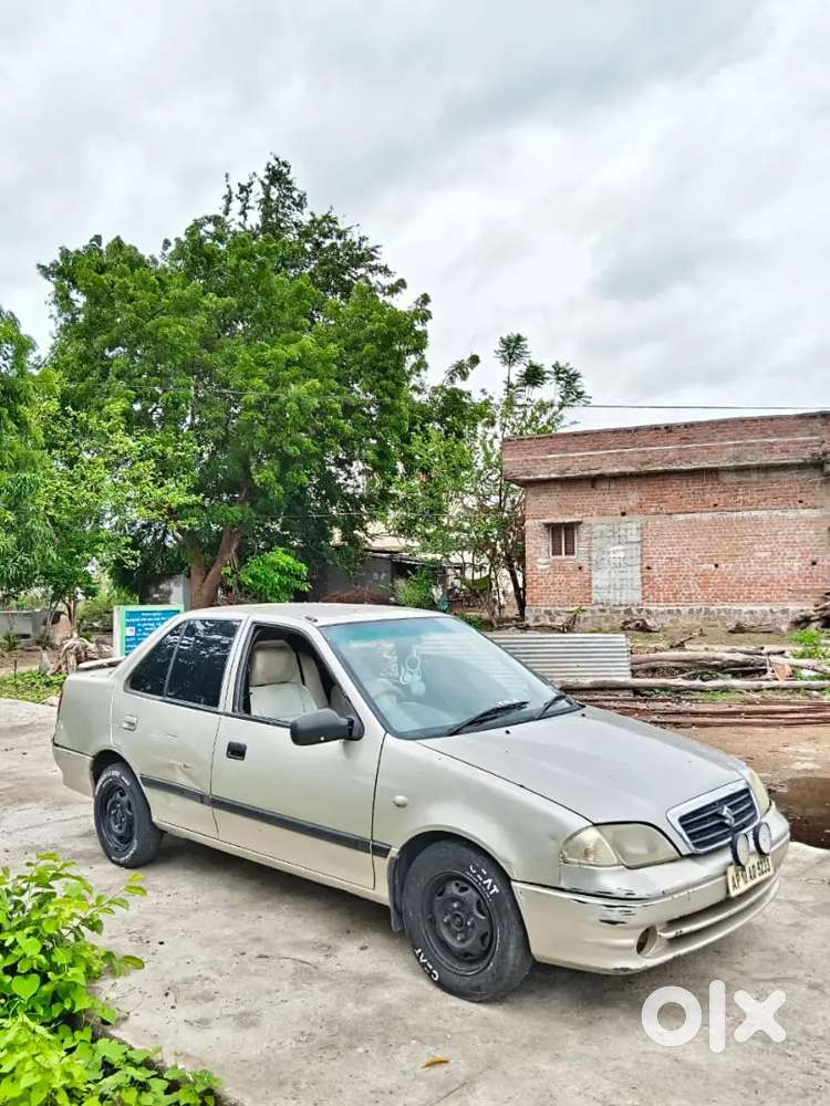 Maruti Suzuki Esteem Vxi 2004