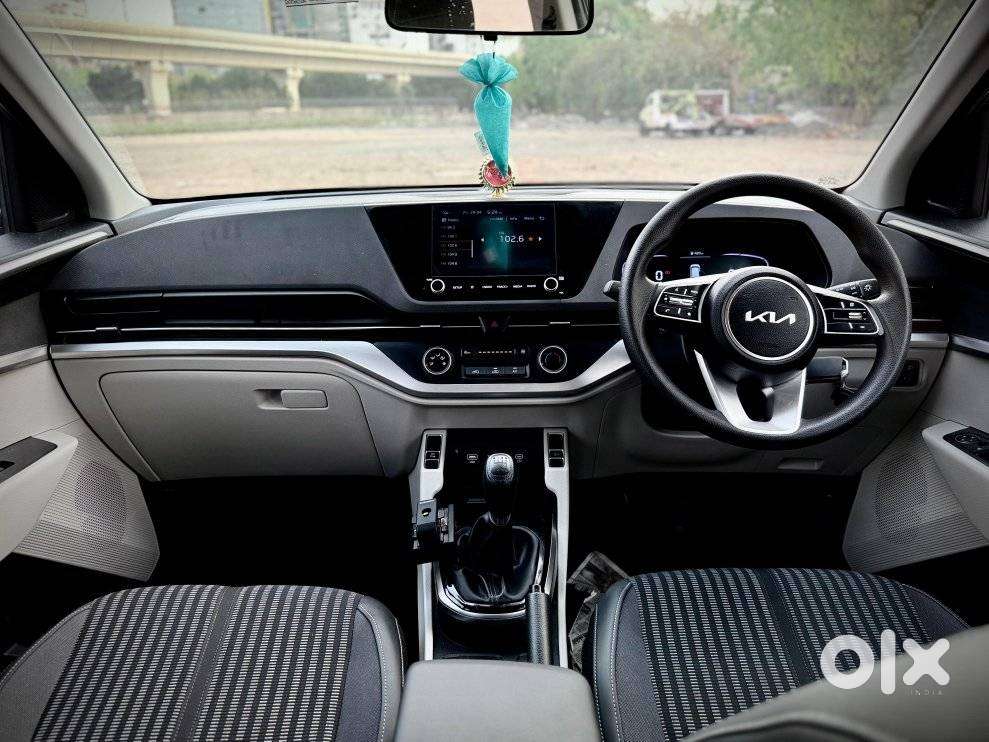 Kia Carens 1.5 Prestige 7 Str, 2024, Petrol