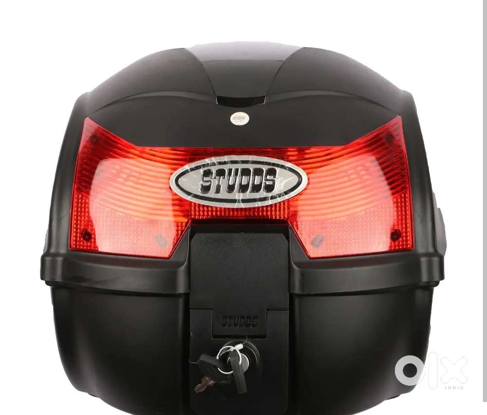 Top Box Studds Brand