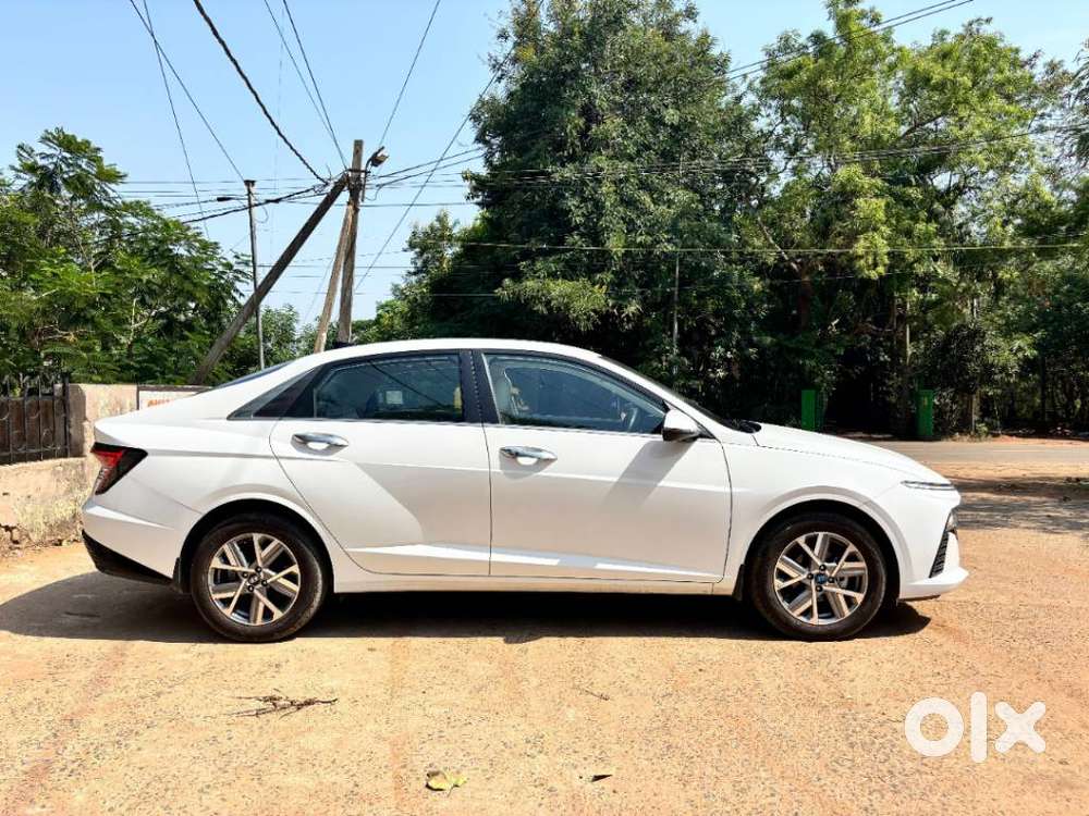 Hyundai Verna 1.5 Mpi Mt Sx (o), 2024, Petrol