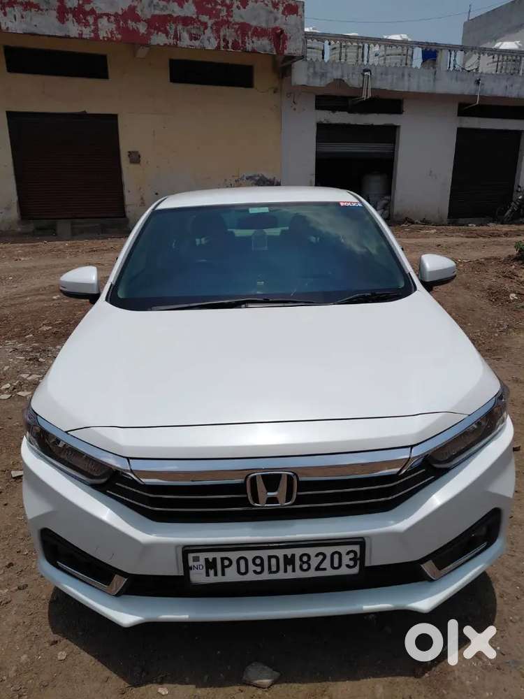 Honda Amaze 2024 Petrol 30000 Km Driven