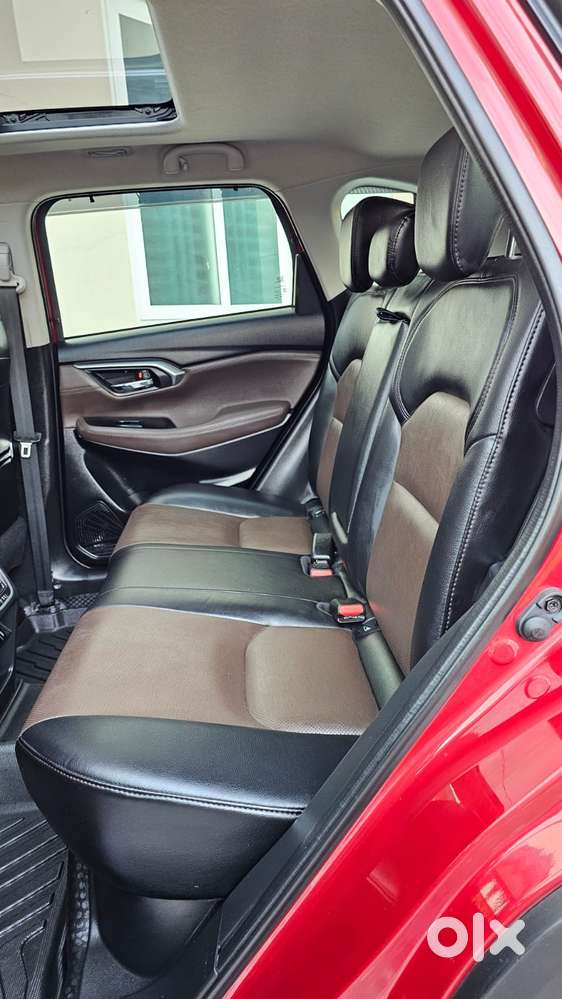 Toyota Urban Cruiser Hyryder 1.5 V Hybrid, 2024, Petrol