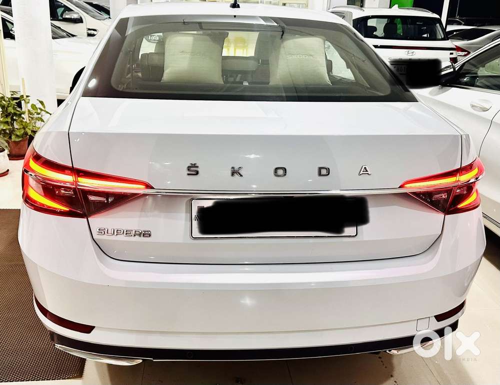 Skoda Superb 2.0 Tsi At L&k, 2021, Petrol