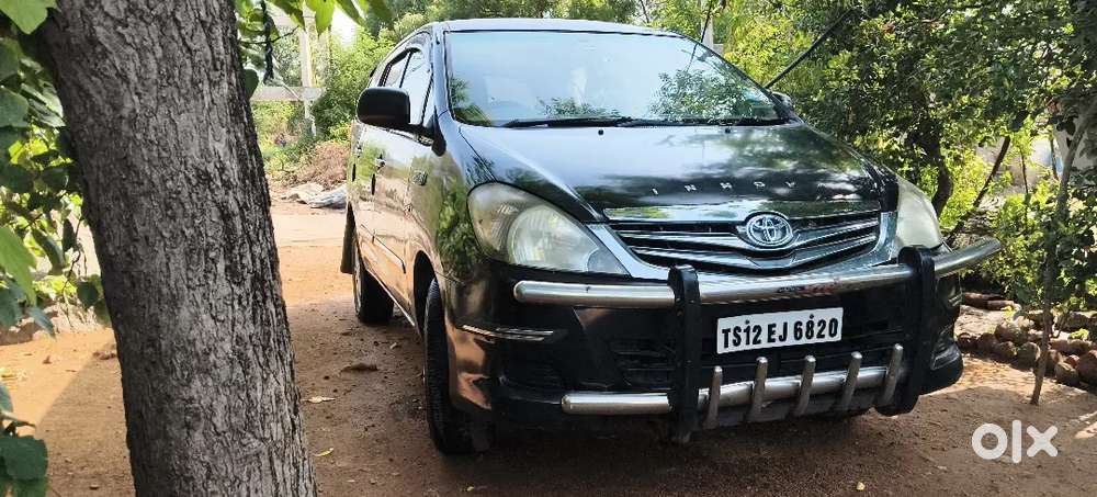 Toyota Innova 2009 Diesel 240000 Km Driven
