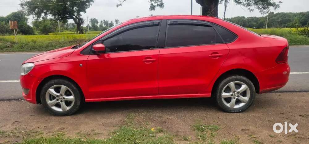 Skoda Rapid 2012