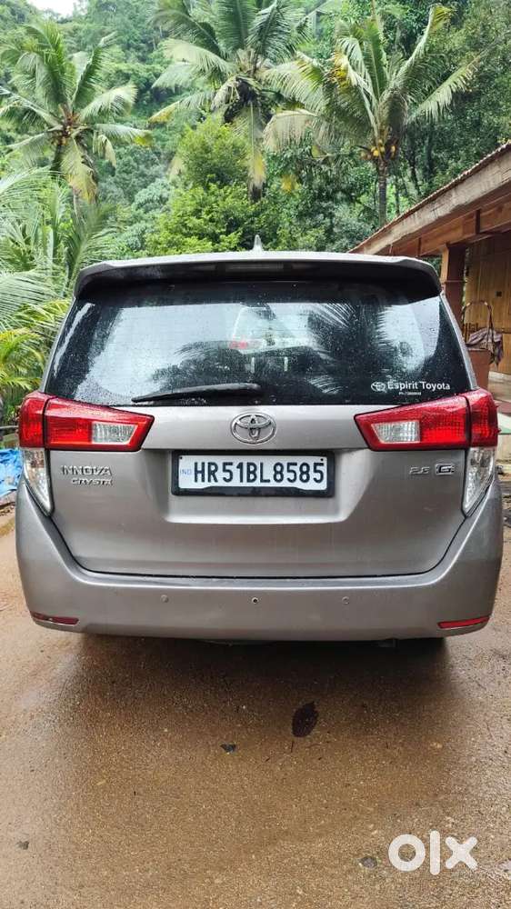 Toyota Innova Crysta 2016