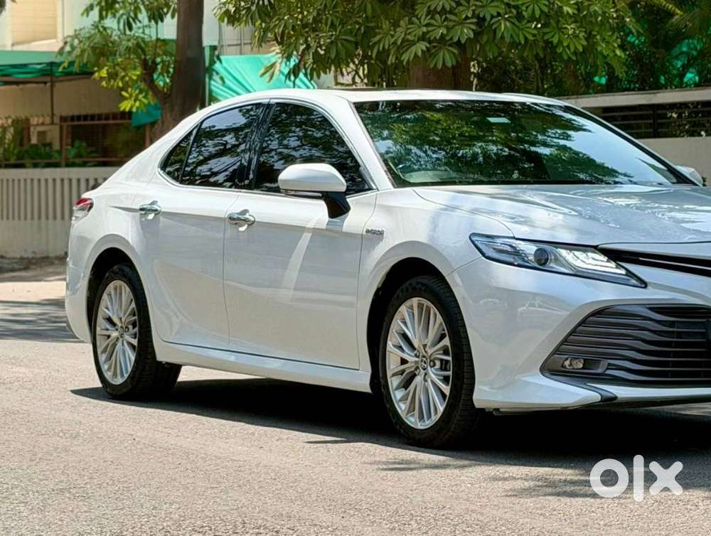 Toyota Camry 2.5 Hybrid, 2019, Petrol