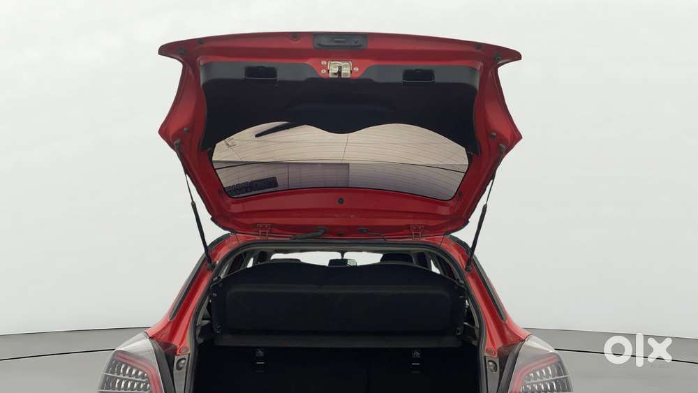 Maruti Suzuki Swift Amt Zxi Plus, 2022, Petrol