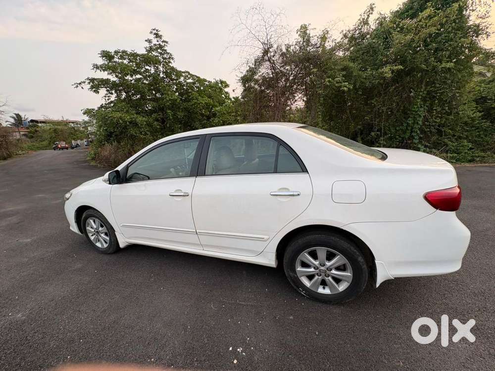 Toyota Corolla Altis 1.8g In Excellent Condition