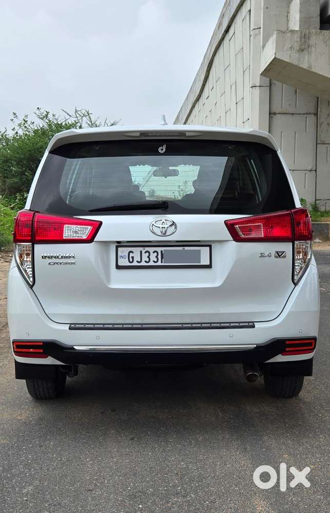 Toyota Innova Crysta 2.4 V 7 Str, 2025, Diesel