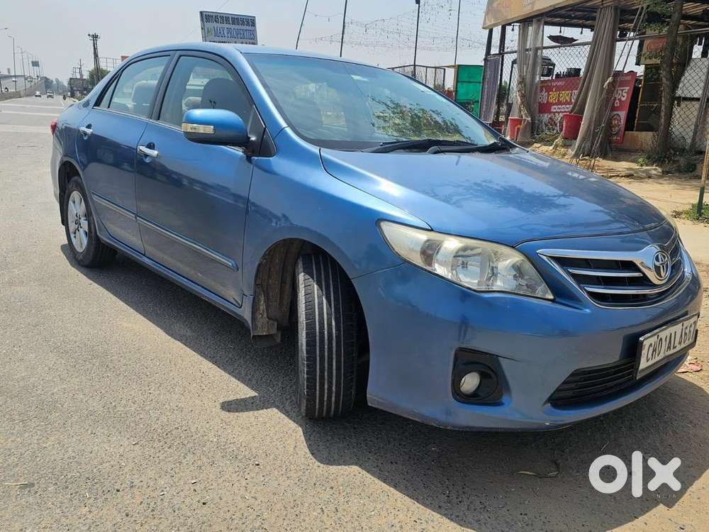 Toyota Corolla Altis 2012 Petrol Well Maintained