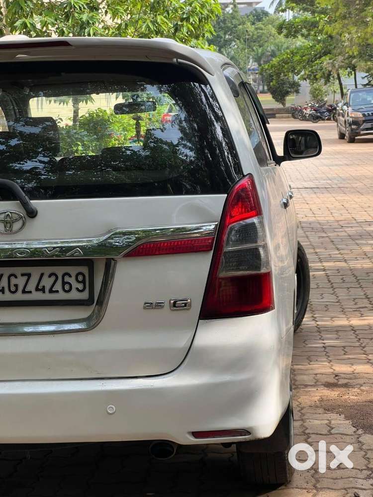 Toyota Innova 2015 Diesel Well Maintained