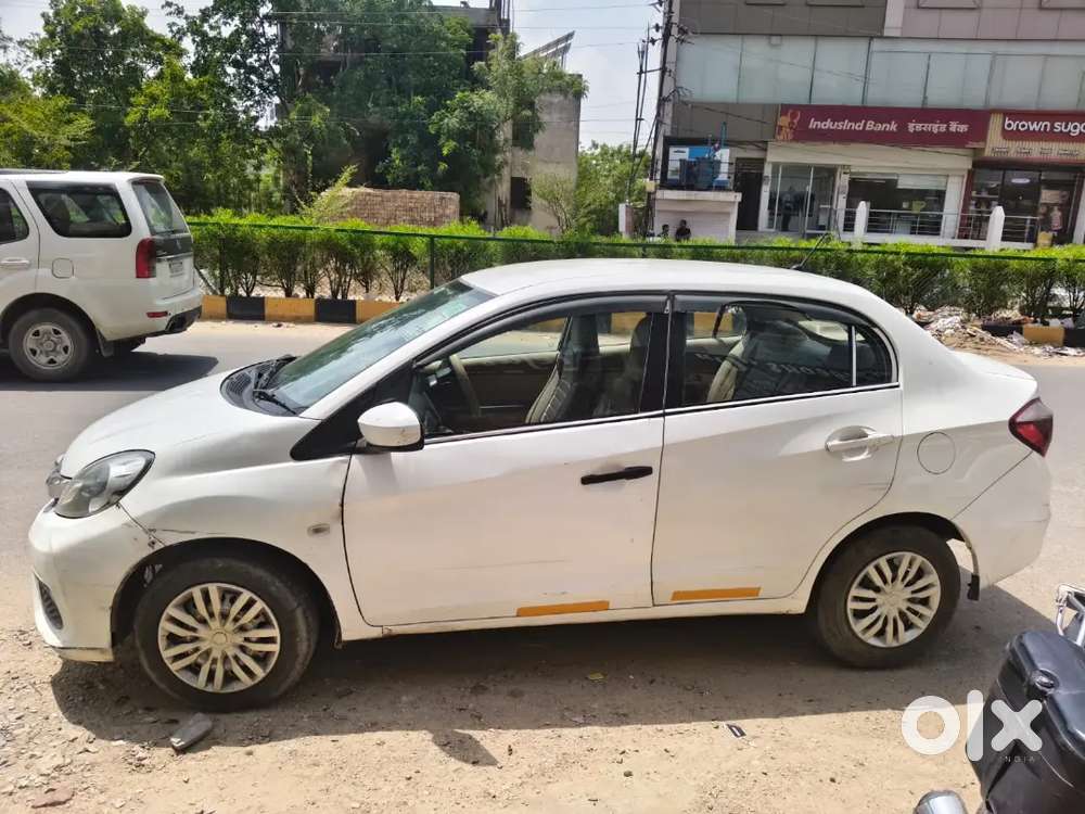Honda Amaze 2016