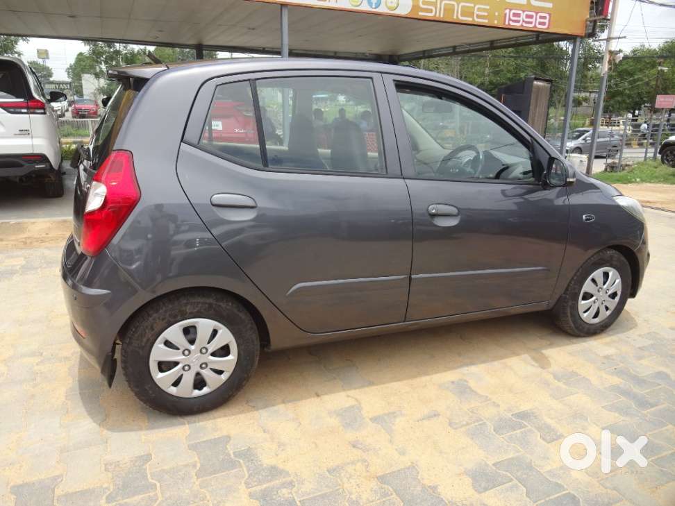 Hyundai I10 Sportz, 2012, Petrol