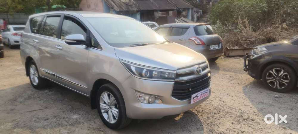 Toyota Innova Crysta 2.4 V 8 Str, 2017, Diesel