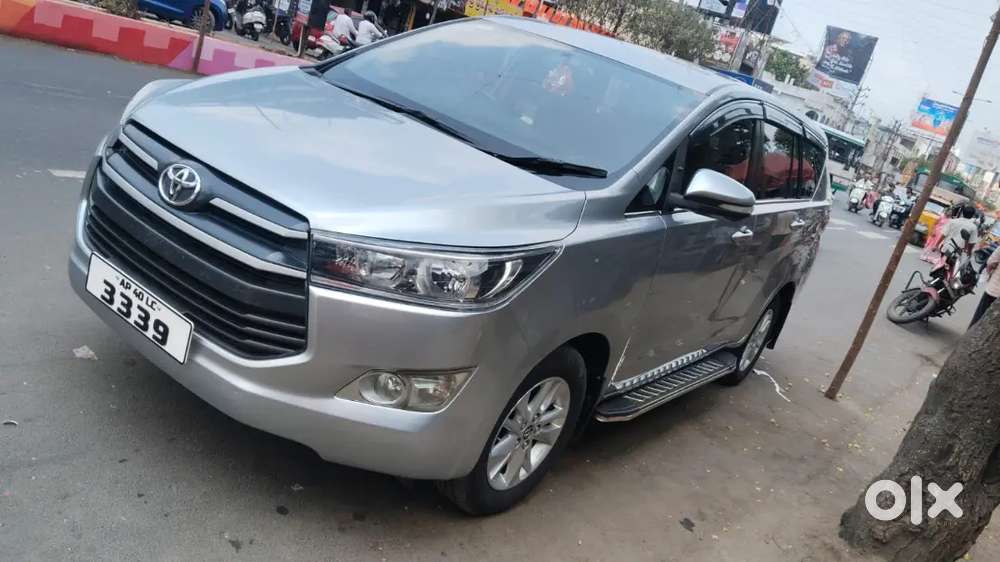 Toyota Innova Crysta 2017