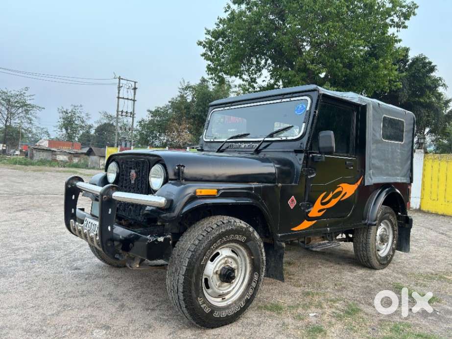 Mahindra Jeep, 2000, Petrol