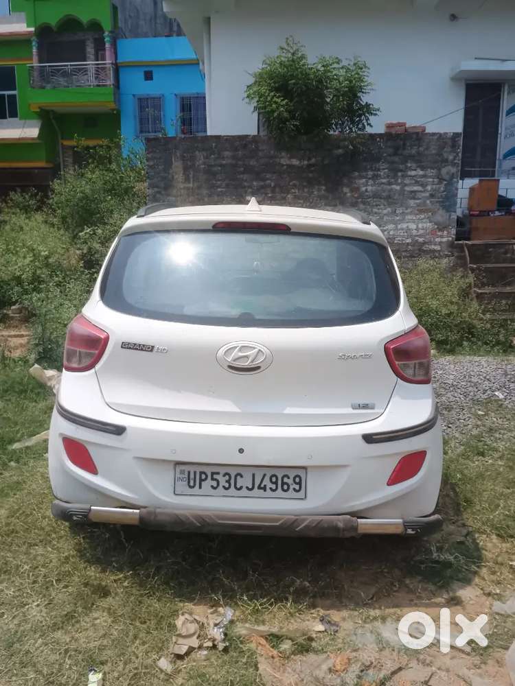 Hyundai Grand I10 2017 Petrol+cng Manual & Well Maintained