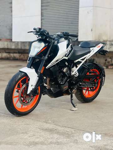 KTM Duke 200 ABS 2020 single owner Brand new condition