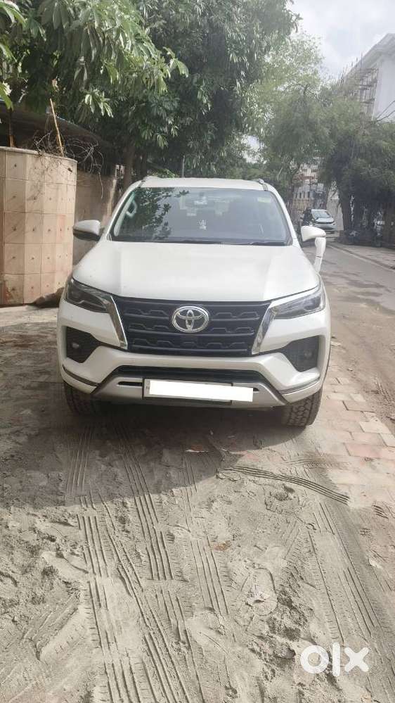 Toyota Fortuner 4x4 Mt 2.8 Diesel, 2022, Diesel