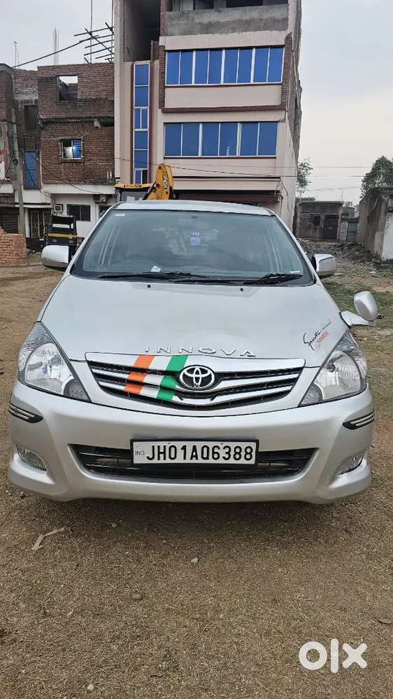 Toyota Innova 2012 Diesel 300000 Km Driven
