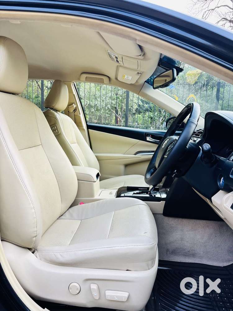 Toyota Camry Hybrid 2.5, 2016, Cng & Hybrids