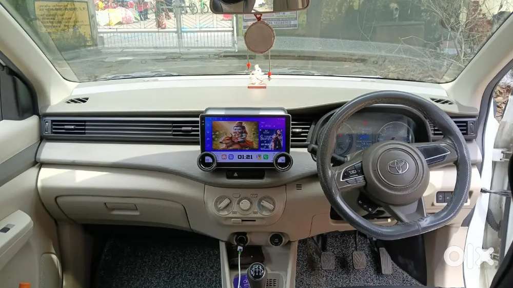Toyota Rumion Petrol Manual 2024