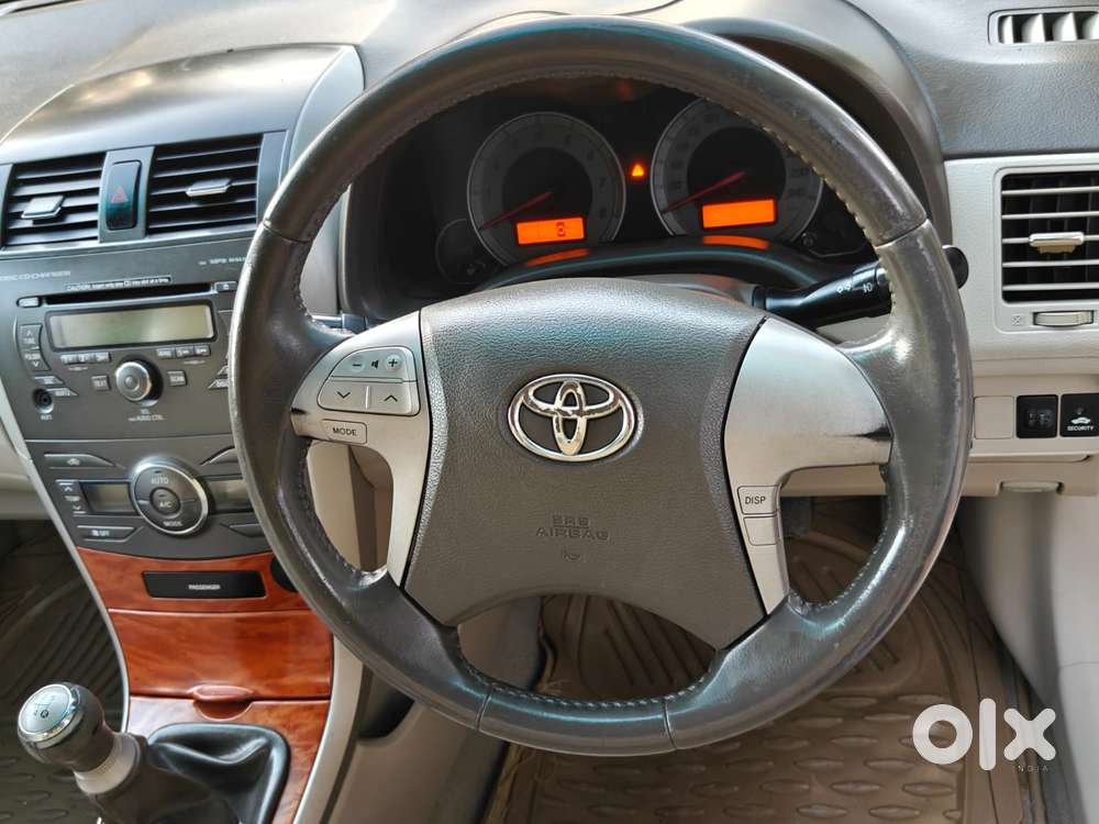 Toyota Corolla Altis G, 2011, Petrol